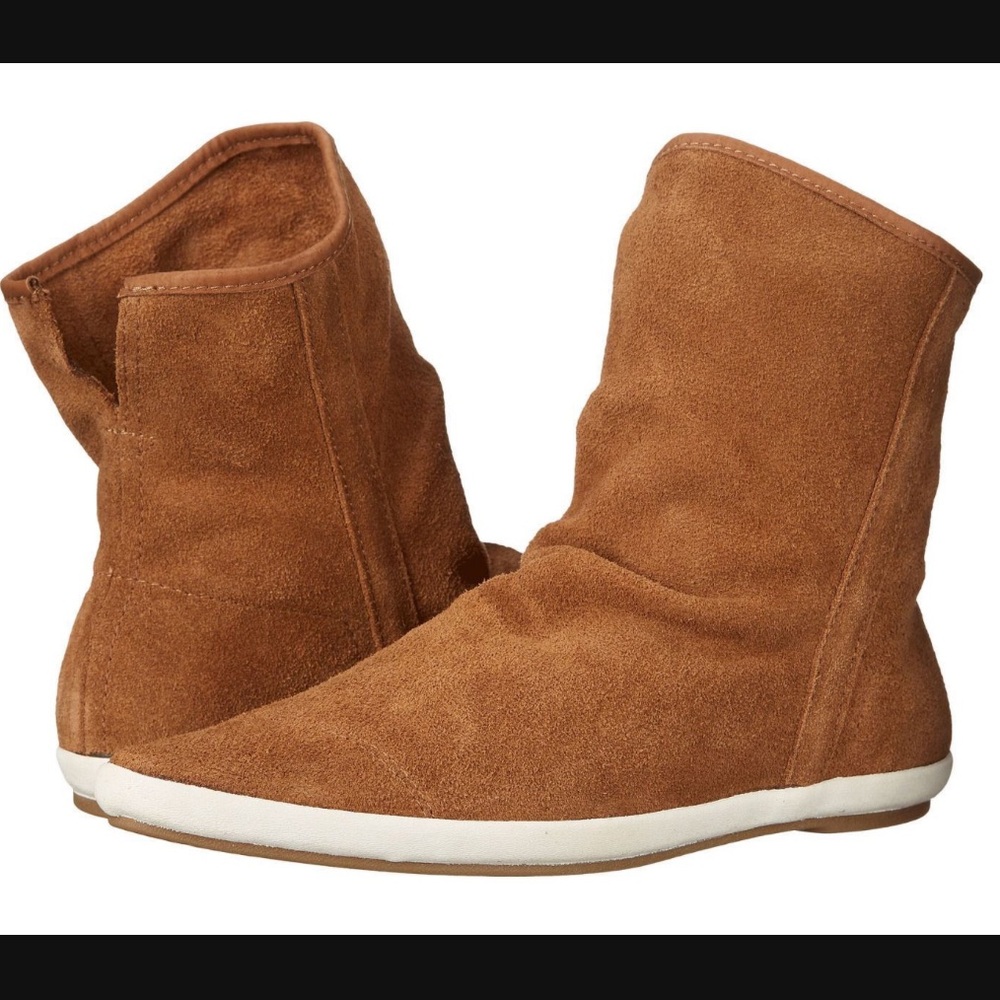 Sanuk Kat Ness Slouchy Boot